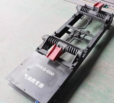 气动双向阻车器