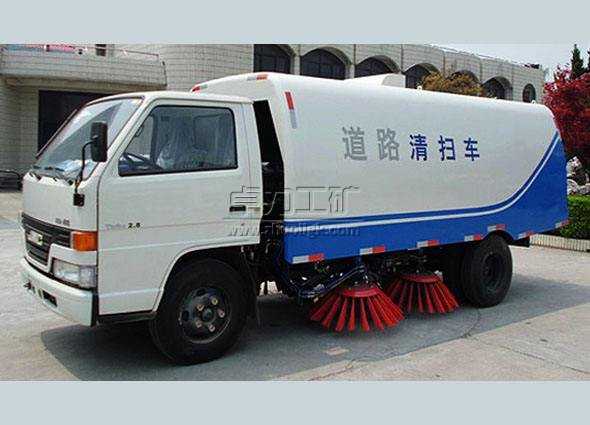 道路清扫车